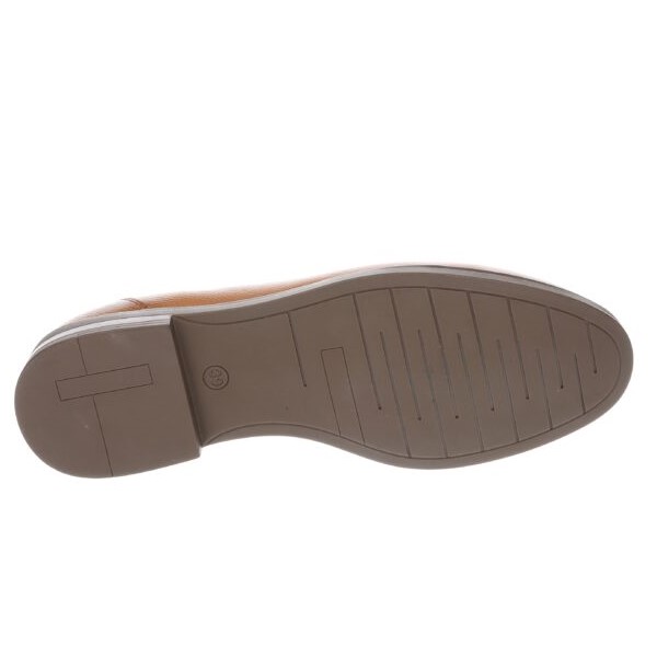 Women's college natural leather shoes model Hz 401